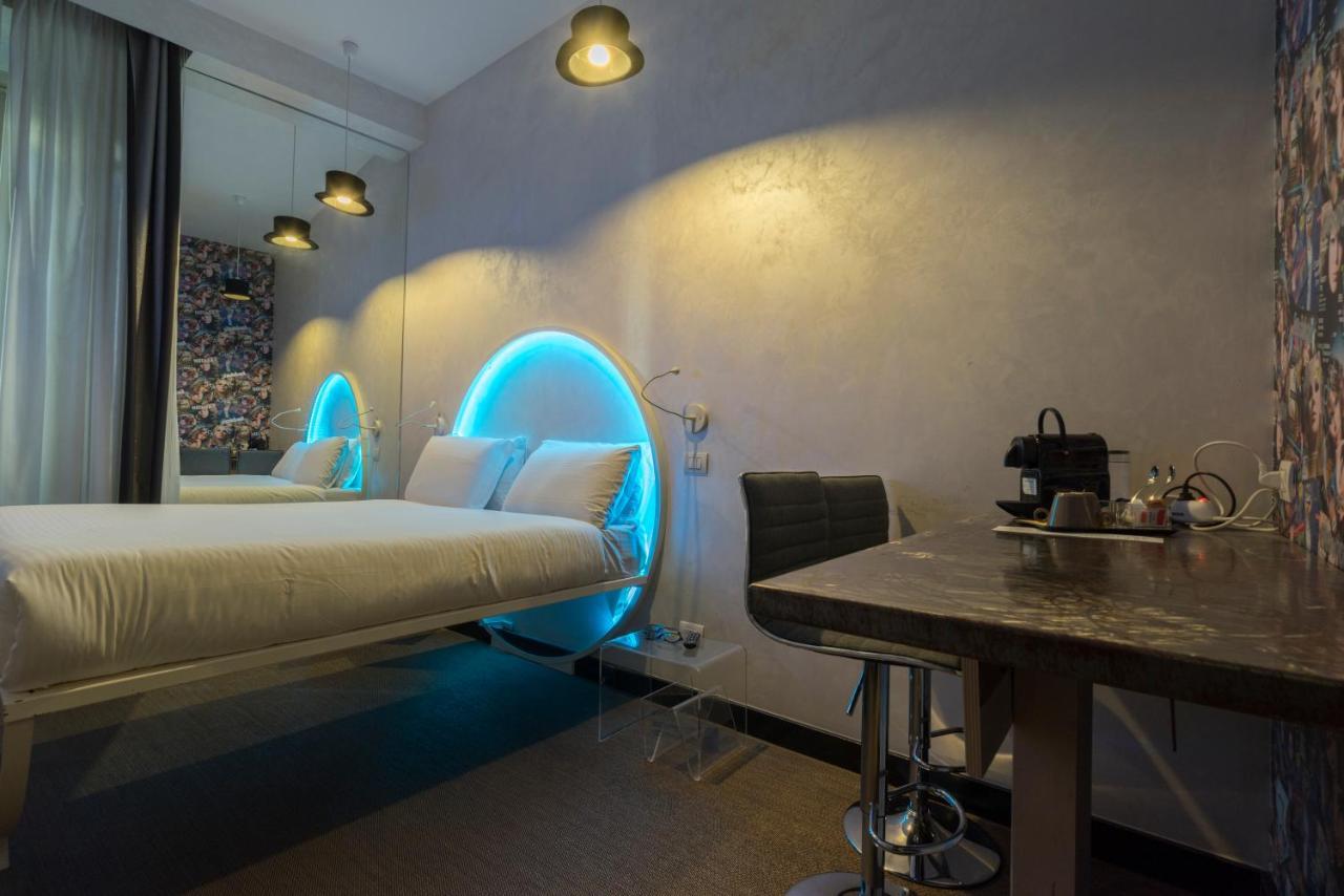 Irooms Jacuzzi Suites - Rome — Bilder 2
